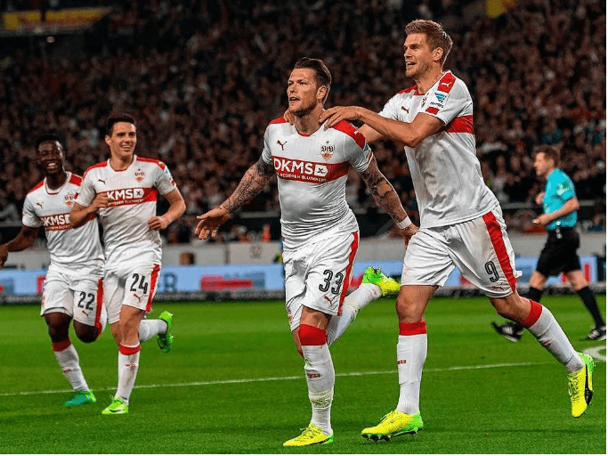 佩奇进球王:多特蒙德VS斯图加特_ayx官方网站(图3)
佩奇进球王:多特蒙德VS斯图加特_ayx官方网站(图3)