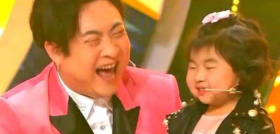 李欣蕊:坐拥6百万粉丝 聊到孟非无话可说 年事虽小但履历感人|爱游戏(ayx)中国官方网站(图4)
李欣蕊:坐拥6百万粉丝 聊到孟非无话可说 年事虽小但履历感人|爱游戏(ayx)中国官方网站(图4)