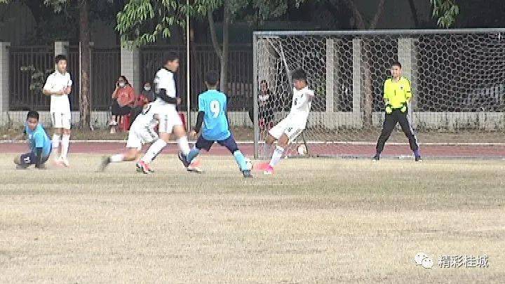 桂城中小学足球联赛 映月中学获双料冠军‘ayx官方网站’(图3)
桂城中小学足球联赛 映月中学获双料冠军‘ayx官方网站’(图3)