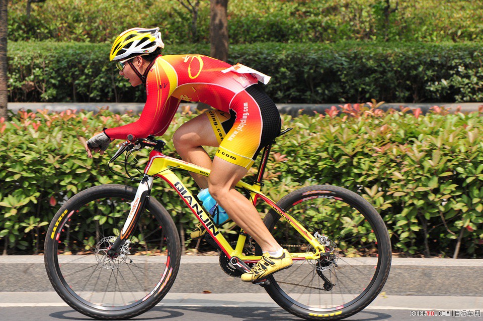 ayx官方网站-曝C罗与伊莲娜分手内幕原因:男方同时交往6国嫩妹(图)(图2) ayx官方网站