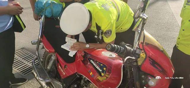 忻州:交警查扣24辆摩托车!市区禁行摩托车!‘爱游戏(ayx)中国官方网站’(图8)
忻州:交警查扣24辆摩托车!市区禁行摩托车!‘爱游戏(ayx)中国官方网站’(图8)