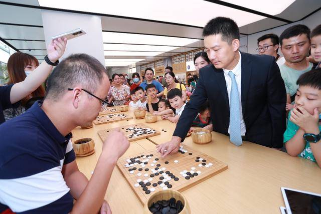 
推广围棋文化华为不忘初心 华为手机杯中国围棋甲级联赛圆满闭幕“ayx官网”(图12)