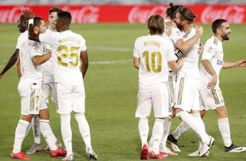 ayx官方网站-
欧冠赛前嘚吧嘚:皇家马德里VS门兴、国际米兰VS顿涅茨克矿工(图2) ayx官方网站-
欧冠赛前嘚吧嘚:皇家马德里VS门兴、国际米兰VS顿涅茨克矿工(图2)