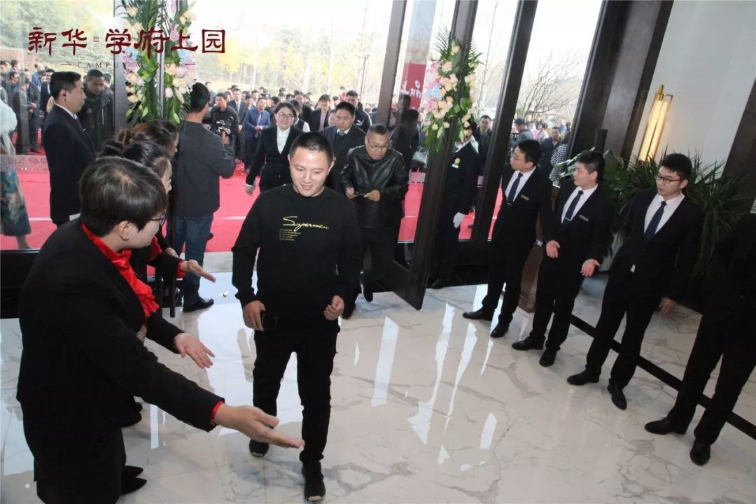 ayx官网_
子宫“孕育记”：从有身到临盆 会履历5个变化 当妈不易