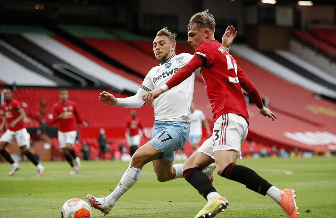 爱游戏（ayx）中国官方网站_
莱切斯特城VS曼联前瞻：欧冠资格之争 秘闻很重要(图6)