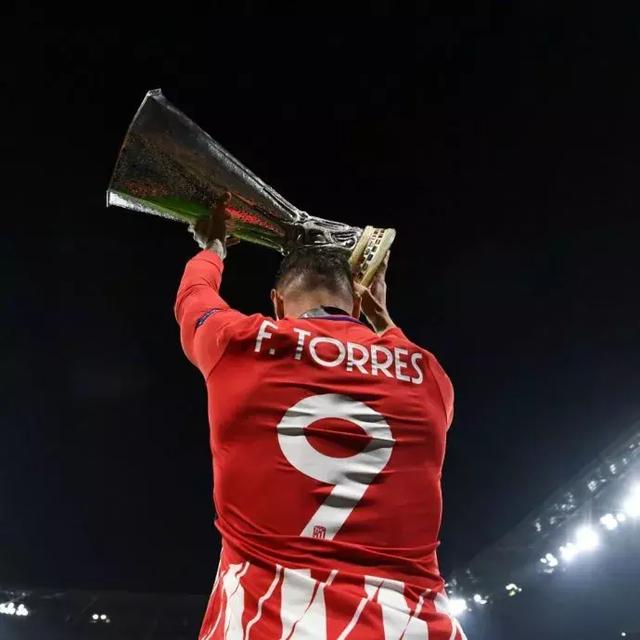 
信心爆棚！索帅：曼联都能客场击败巴黎 为何不能打击欧冠决赛？_爱游戏（ayx）中国官方网站