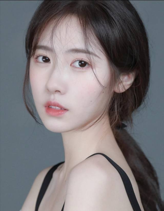 
男女情感：女人对你的三句玩笑 实际是对你相识心思【爱游戏（ayx）中国官方网站】(图2)