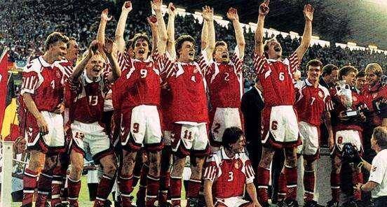 ayx官方网站-
足坛5大奇迹夺冠、穆里尼奥一战乐成出道、雷哈格尔2次制造奇迹(图7)