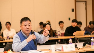 爱游戏（ayx）中国官方网站-前巴萨天才堕落！16岁上演国家队首秀创纪录，24岁只能踢英冠