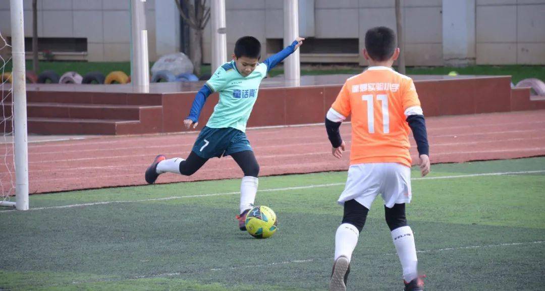 
【童话故事】绿茵点亮梦想 激情挥洒青春 ——建邺实验小学乐成举行第二届“蜗牛杯”班级足球联赛决赛和颁奖仪式【ayx官方网站】(图9)