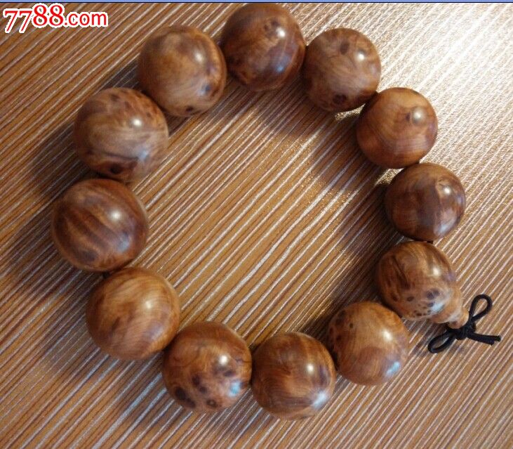 
殡仪主持人在殡葬仪式中如何正确使用播音技巧“ayx官网”